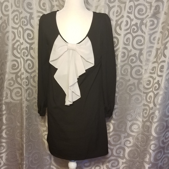 Cable & Gauge Dresses Cable Gauge Black Dress With Bow On Low Back
